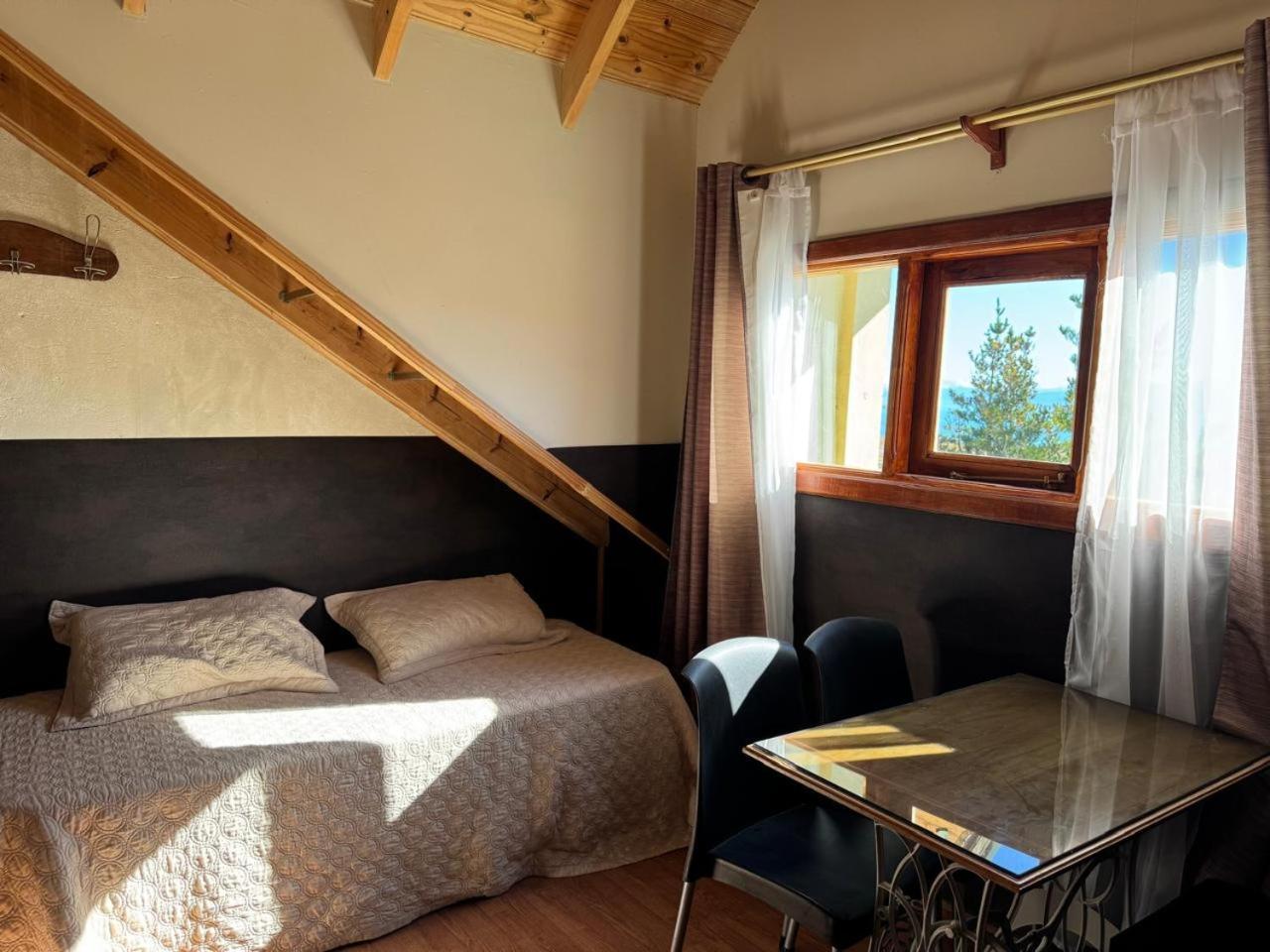 Meulen Hosteria Y Apart El Calafate Ngoại thất bức ảnh